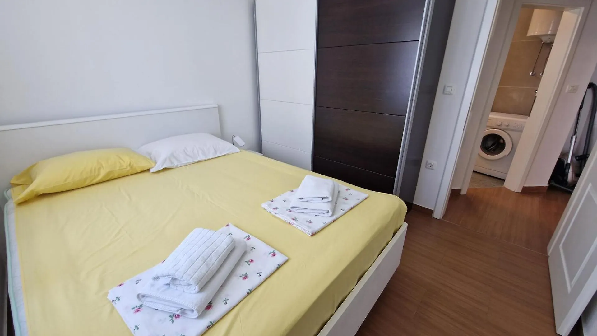 Modern Apartment Kompas Baska